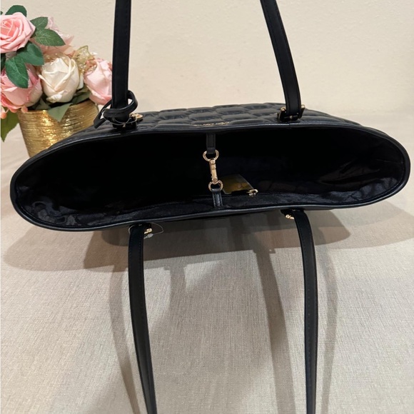 Michael Michael Kors Jet Set MD Carryall Tote Bag - Picture 6 of 9